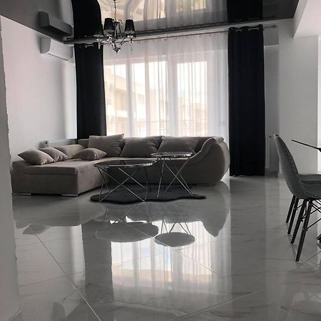 Mamaia Beach Luxury Apartment ภายนอก รูปภาพ